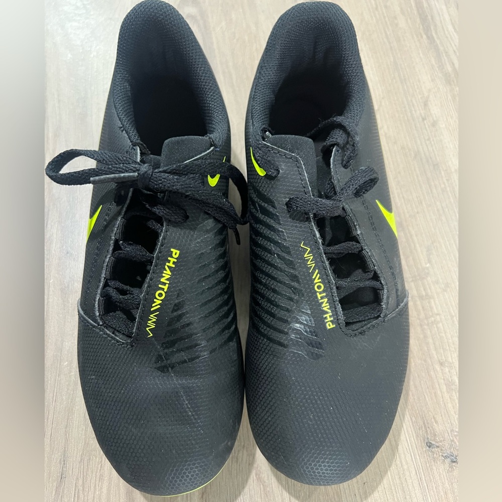 Nike ~ Phantom Venom Club Fg Jr ~ 4Y youth kids soccer cleats black - Picture 5 of 6